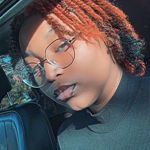 Meet your Posher, Nira